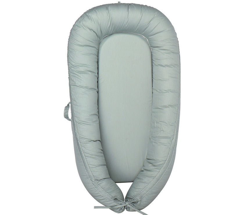 New solid color crib bed