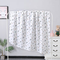 Soft double-layer gauze baby bath towel 110×120cm – absorbent and breathable towel for infants and toddlers.
