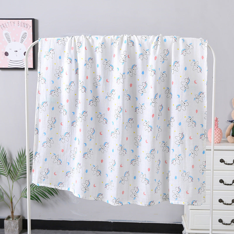 Soft double-layer gauze baby bath towel 110×120cm – absorbent and breathable towel for infants and toddlers.
