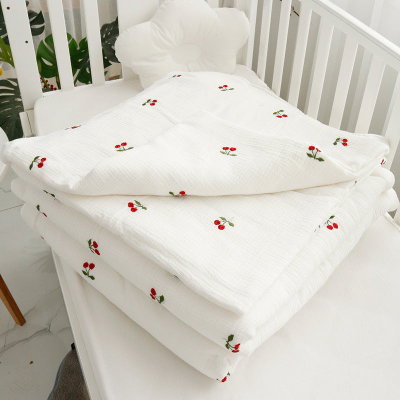 Pure cotton soft quilt baby towel with cute bear face pattern, perfect for baby bath wrap across all seasons.