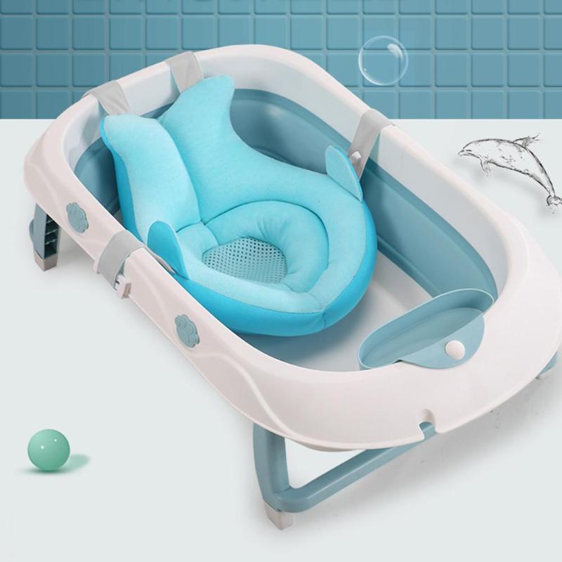 Sea Heart Blue Baby Shower Bath Net securely placed in a baby bathtub, showing rack-type suspension for safe newborn bathing.
