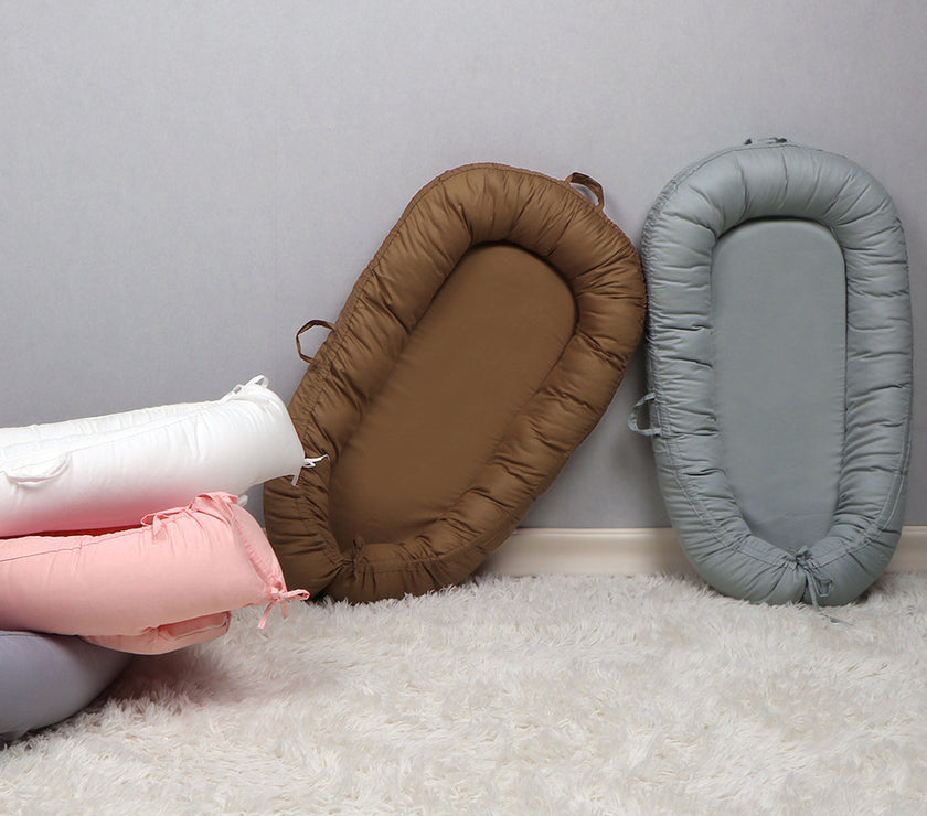 New solid color crib bed