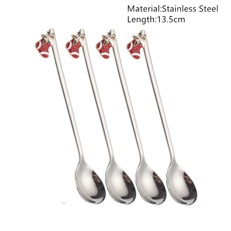 Festive Merry Christmas party spoons for holiday dinners and table decorations – red and green Xmas-themed cutlery.
