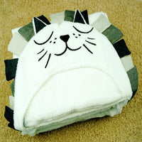 Hooded newborn cotton bath towel for babies – soft, absorbent, and ideal for post-bath comfort.
