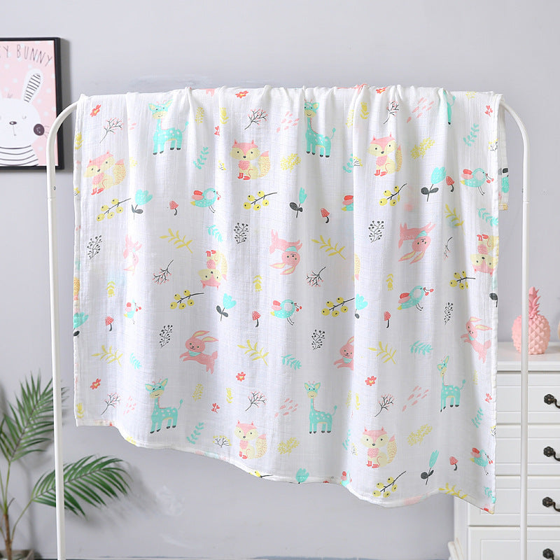 Soft double-layer gauze baby bath towel 110×120cm – absorbent and breathable towel for infants and toddlers.
