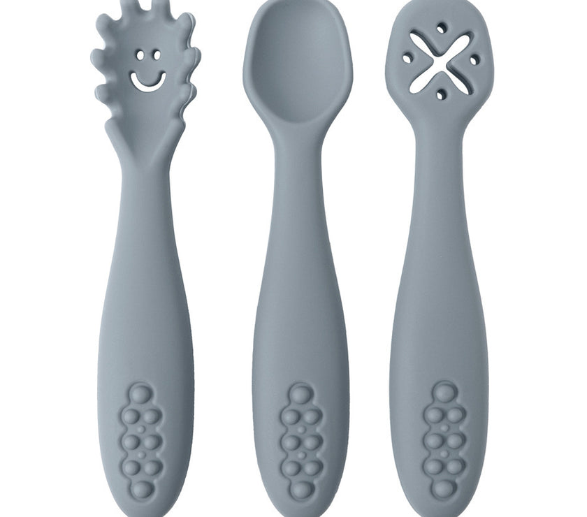 3-pack baby silicone cutlery set with spoons and forks – soft, BPA-free, toddler-friendly utensils.
