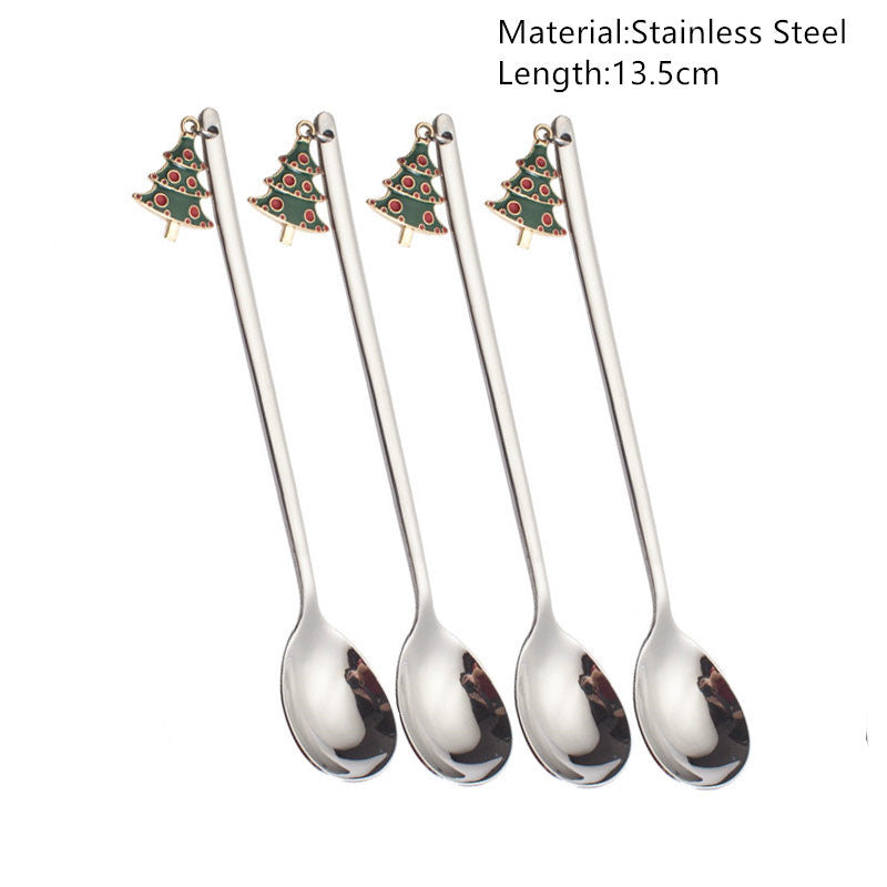 Festive Merry Christmas party spoons for holiday dinners and table decorations – red and green Xmas-themed cutlery.
